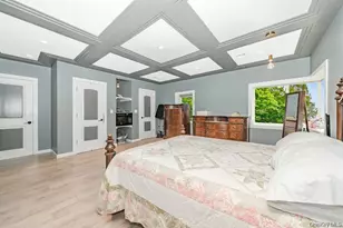 28 Riverside Ave, Amityville, NY 11701 - Photo 18