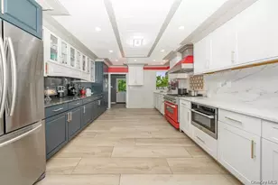 28 Riverside Ave, Amityville, NY 11701 - Photo 8