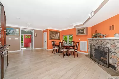 28 Riverside Avenue, Amityville, NY 11701 - Photo 10