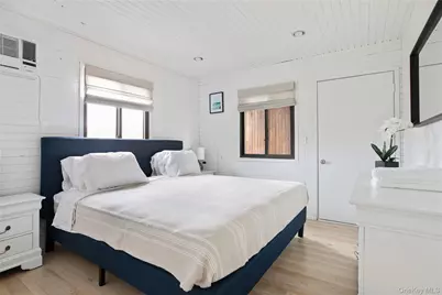 26 Duneway Avenue, Seaview, NY 11770 - Photo 16