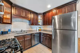 96 Somerton Ave, Central Islip, NY 11722 - Photo 10