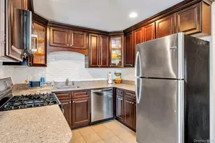 96 Somerton Ave, Central Islip, NY 11722 - Photo 8