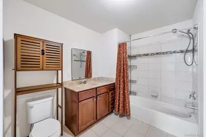 96 Somerton Avenue, Central Islip, NY 11722 - Photo 18