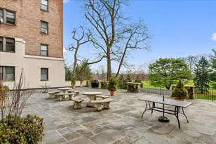 4784 Boston Post Rd, Pelham, NY 10803 - Photo 22