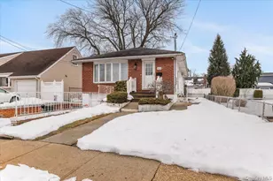 3620 Tuscala St, Seaford, NY 11783 - Photo 2