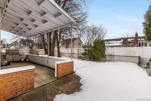 3620 Tuscala St, Seaford, NY 11783 - Photo 24