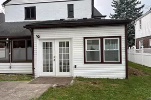 54 Surrey Ln, Hempstead, NY 11550 - Photo 28