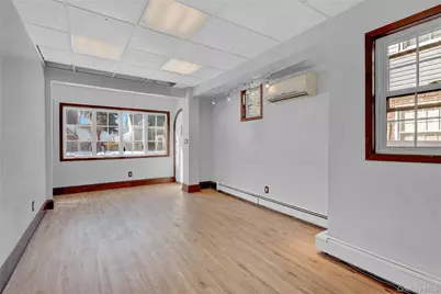 54 Surrey Lane, Hempstead, NY 11550 - Photo 4
