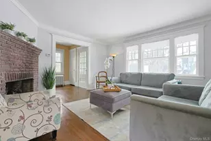 22 Dearborn St, New Rochelle, NY 10801 - Photo 8