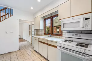 112 New Hyde Park Rd, Garden City, NY 11530 - Photo 8