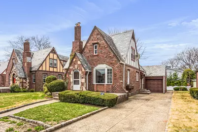 112 New Hyde Park Road, Garden City, NY 11530 - Photo 2