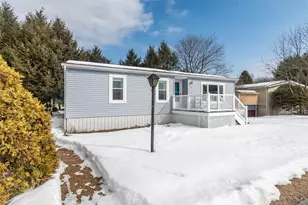 74 Hidden Brook Dr, Hyde Park, NY 12538 - Photo 2