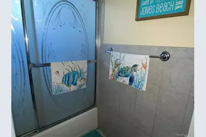 514 E Park Avenue #UPPER, Long Beach, NY 11561 - Photo 8