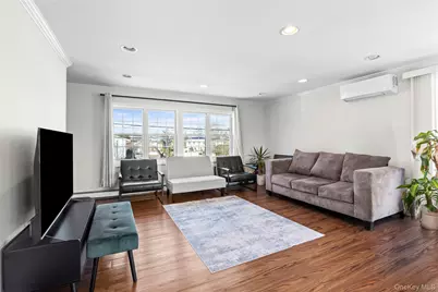 272 N Delaware Avenue, Massapequa, NY 11758 - Photo 4