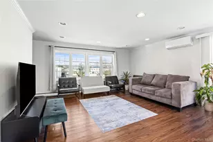 272 N Delaware Ave, Massapequa, NY 11758 - Photo 4