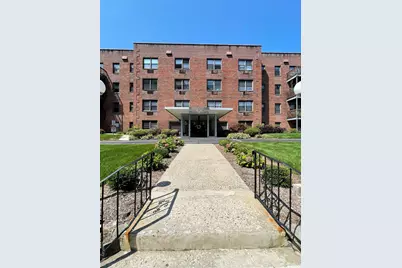 5 Oakdale Manor #B18, Suffern, NY 10901 - Photo 2