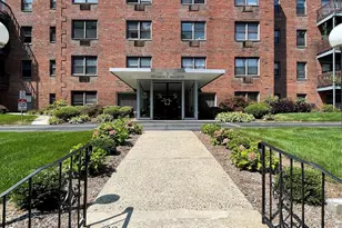 5 Oakdale Manor, Suffern, NY 10901 - Photo 2