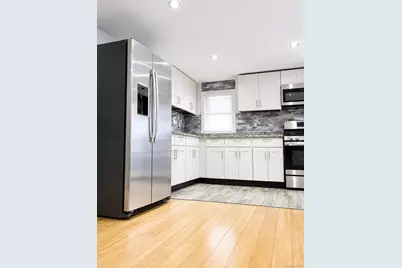 15531 Bayview Avenue, Rosedale, NY 11422 - Photo 4