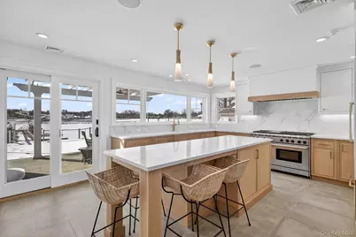 506 Shore Acres Drive, Mamaroneck, NY 10543 - Photo 12