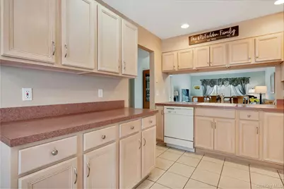 1 Joyce's Way #1, Bay Shore, NY 11706 - Photo 8