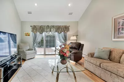 1 Joyce's Way #1, Bay Shore, NY 11706 - Photo 14