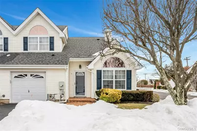 1 Joyce's Way #1, Bay Shore, NY 11706 - Photo 1
