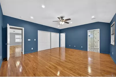 535 Brooklyn Boulevard, Brightwaters, NY 11718 - Photo 20