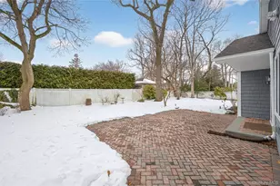 535 Brooklyn Blvd, Brightwaters, NY 11718 - Photo 36