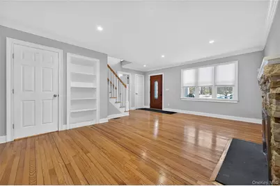 535 Brooklyn Boulevard, Brightwaters, NY 11718 - Photo 6