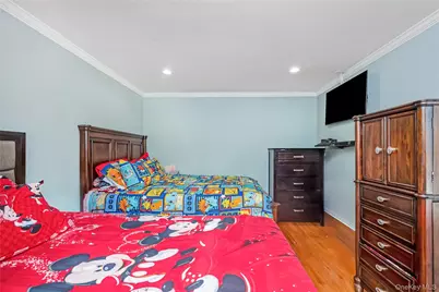 128 Park Avenue, Roosevelt, NY 11575 - Photo 16