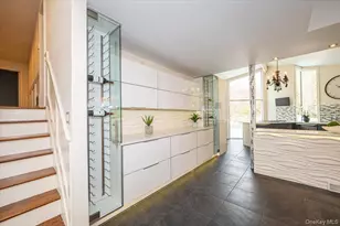 87 Soundview Dr, Port Jefferson, NY 11777 - Photo 18