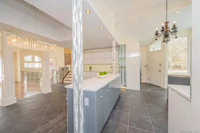 87 Soundview Drive, Port Jefferson, NY 11777 - Photo 18