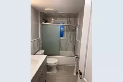 164 W Nicholai Street, Hicksville, NY 11801 - Photo 8