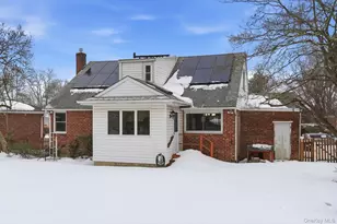 225 Willets Ln, Jericho, NY 11753 - Photo 34