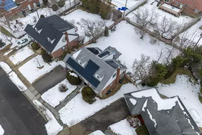 225 Willets Lane, Jericho, NY 11753 - Photo 36