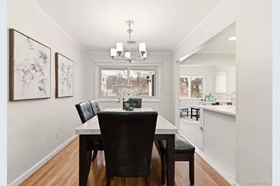 225 Willets Lane, Jericho, NY 11753 - Photo 10