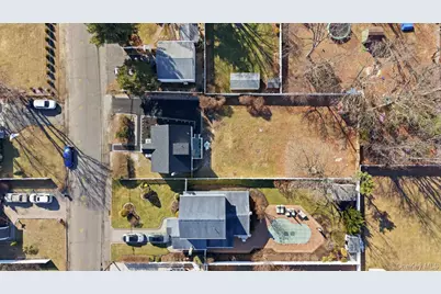 7 E Lakeland Street, Bay Shore, NY 11706 - Photo 4