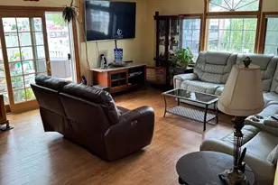 729 S 9th St, Lindenhurst, NY 11757 - Photo 10