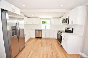 7600 Main Rd, East Marion, NY 11939 - Photo 20