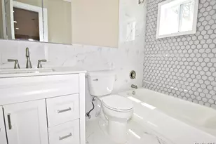 7600 Main Rd, East Marion, NY 11939 - Photo 14