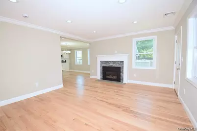 7600 Main Road, East Marion, NY 11939 - Photo 24