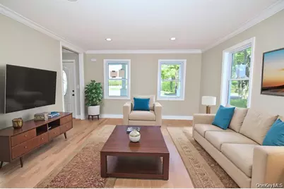 7600 Main Road, East Marion, NY 11939 - Photo 6