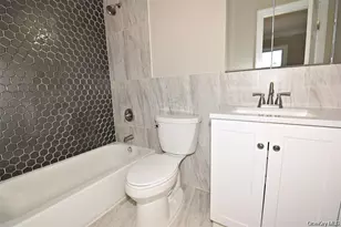 7600 Main Rd, East Marion, NY 11939 - Photo 12