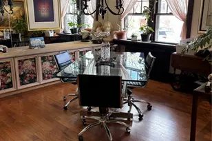 3 Crestwood Pl, Great Neck, NY 11024 - Photo 8