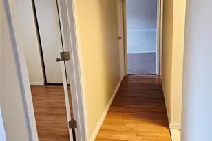 7 Boulder, Coram, NY 11727 - Photo 6