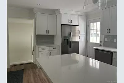 70 Crestwood Drive, Shirley, NY 11967 - Photo 22