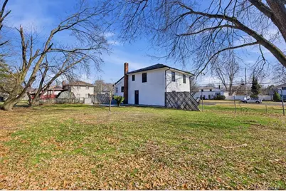 149 Delaware Avenue, Bay Shore, NY 11706 - Photo 22