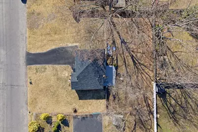 149 Delaware Avenue, Bay Shore, NY 11706 - Photo 2