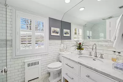 39 Barkers Point Road, Sands Point, NY 11050 - Photo 20