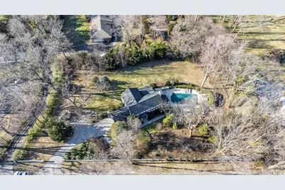 39 Barkers Point Road, Sands Point, NY 11050 - Photo 32